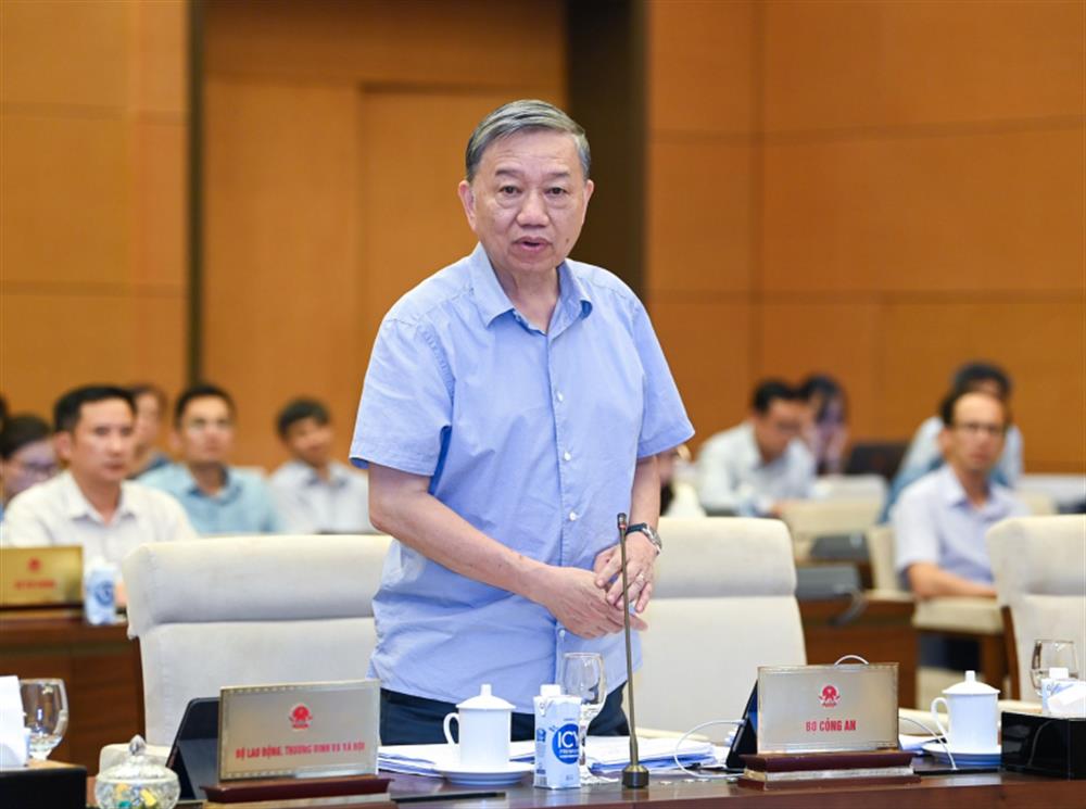 Bộ trưởng Tô Lâm giải trình ý kiến đại biểu nêu.