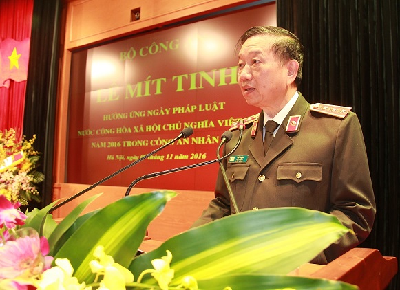Bộ Công an tổ chức Lễ mít-tinh hưởng ứng Ngày Pháp luật nước Cộng hòa xã hội chủ nghĩa Việt Nam