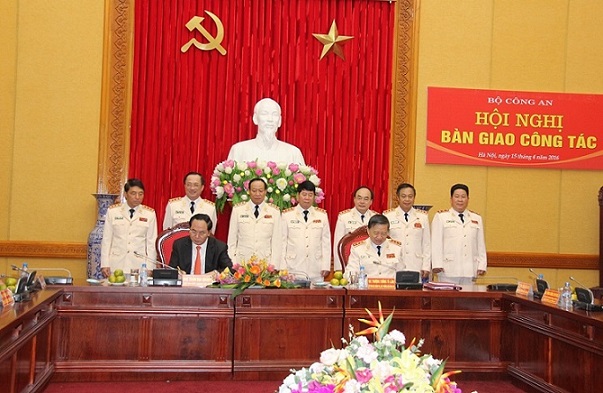 Hội nghị bàn giao công tác giữa Chủ tịch nước Trần Đại Quang và Bộ trưởng Bộ Công an Tô Lâm