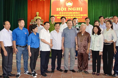 Bộ trưởng Tô Lâm tiếp xúc cử tri xã Hoàn Sơn, huyện Tiên Du, tỉnh Bắc Ninh