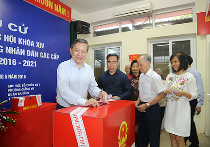 Lực lượng Công an nhân dân nô nức đi bầu cử