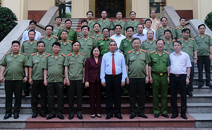 Đảng ủy Công an Trung ương và Bộ Công an gặp mặt nguyên Thường trực Ban Bí thư Lê Hồng Anh