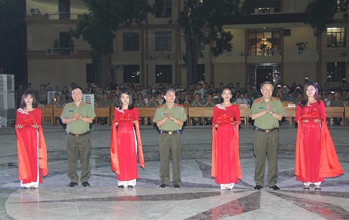 Khánh thành Quảng trường trung tâm và Phòng Truyền thống Học viện ANND
