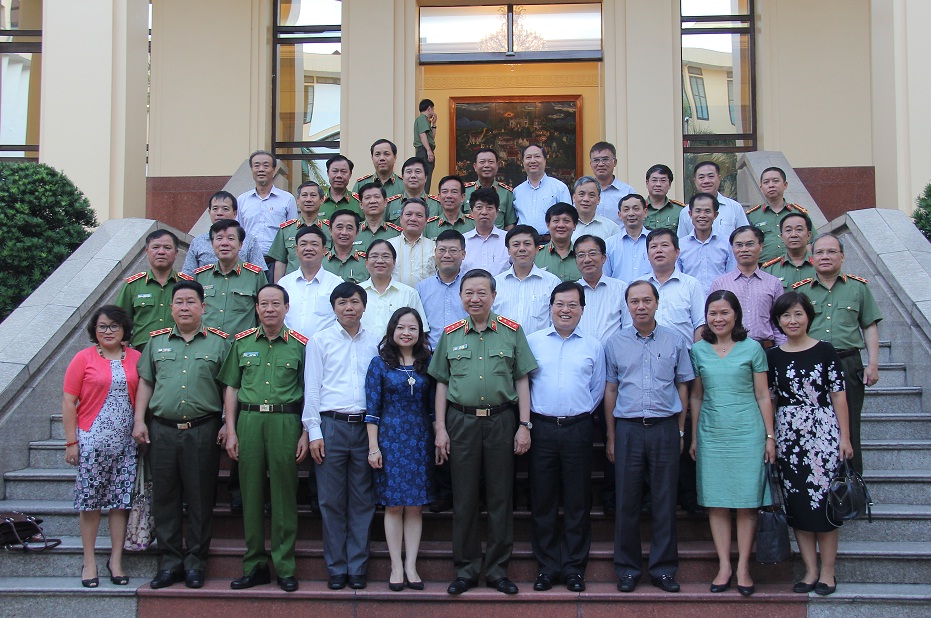 Lãnh đạo Bộ Công an tổ chức gặp mặt Trưởng các cơ quan đại diện Việt Nam tại nước ngoài
