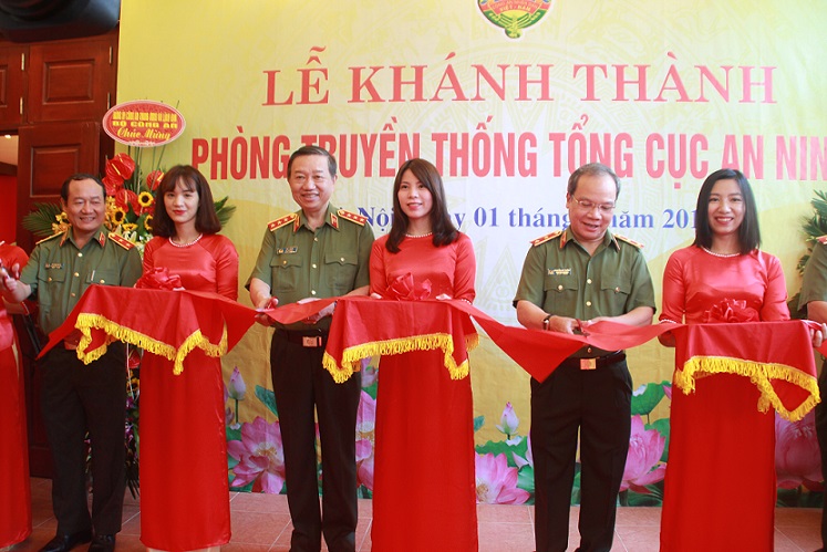 Bộ trưởng Tô Lâm dự Lễ khánh thành Phòng truyền thống Tổng cục An ninh