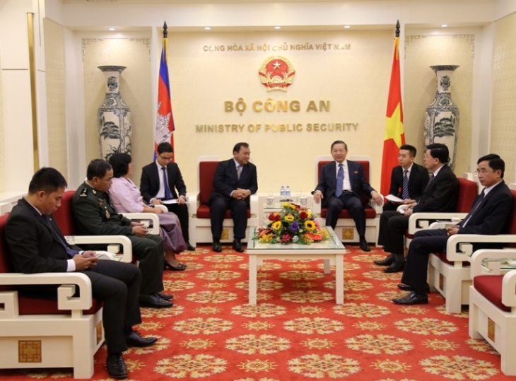 Bộ trưởng Tô Lâm tiếp Đại sứ đặc mệnh toàn quyền Vương quốc Campuchia và Đại sứ Kazakhstan tại Việt Nam