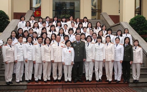 Phát huy vai trò, trách nhiệm của phụ nữ Công an nhân dân trong sự nghiệp bảo vệ an ninh, trật tự