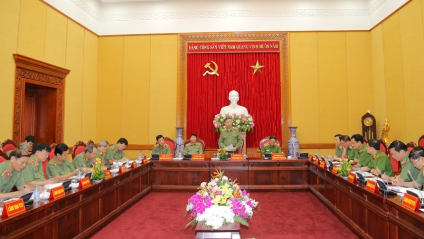 Bộ Công an giao ban công tác Công an tháng 5, triển khai nhiệm vụ trọng tâm tháng 6/2017