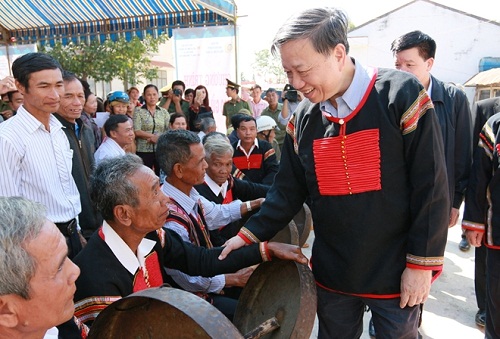 Nhân dân với Công an nhân dân