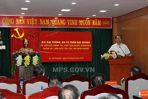 Chủ tịch nước Trần Đại Quang thăm và làm việc với Cục An ninh mạng