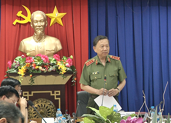 Bộ trưởng Tô Lâm chỉ đạo công tác đảm bảo an ninh, trật tự tại các tỉnh phía Nam