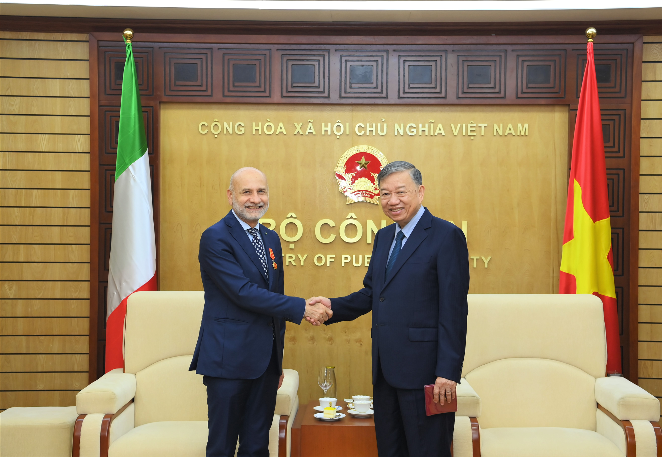 Góp phần thúc đẩy quan hệ hợp tác giữa hai quốc gia Việt Nam – Italia lên tầm cao mới