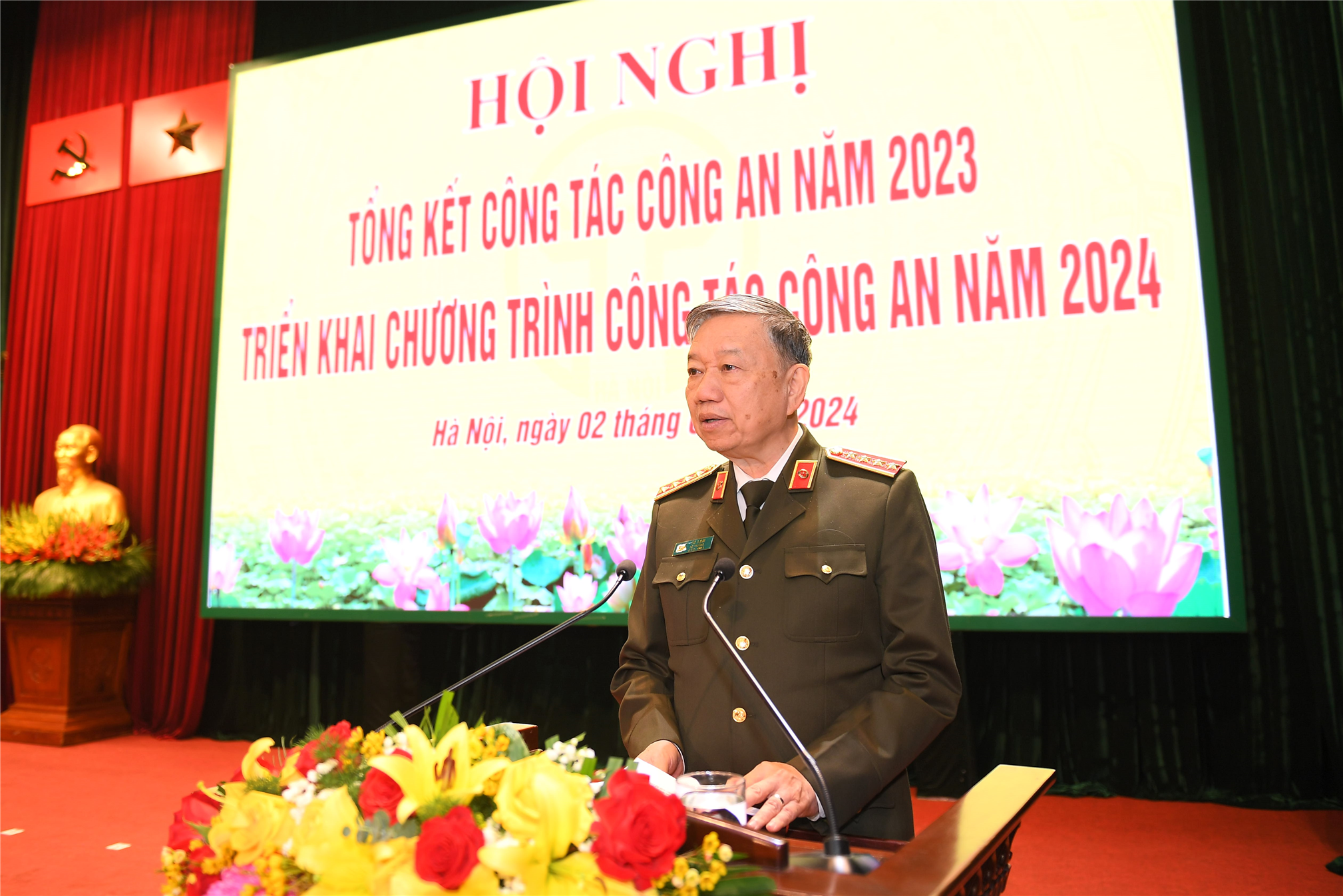 Xây dựng lực lượng Công an Thủ đô trong sạch, liêm chính, vững mạnh toàn diện, hoạt động hiệu lực, hiệu quả