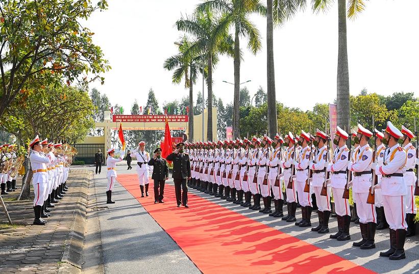 Bộ trưởng Tô Lâm thăm, làm việc với Trường Đại học Kỹ thuật - Hậu cần Công an nhân dân