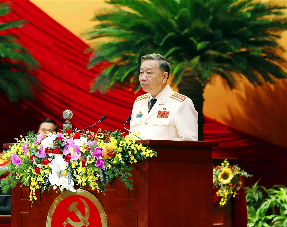 Xây dựng, chỉnh đốn Đảng trong tình hình hiện nay và những vấn đề đặt ra đối với công tác công an