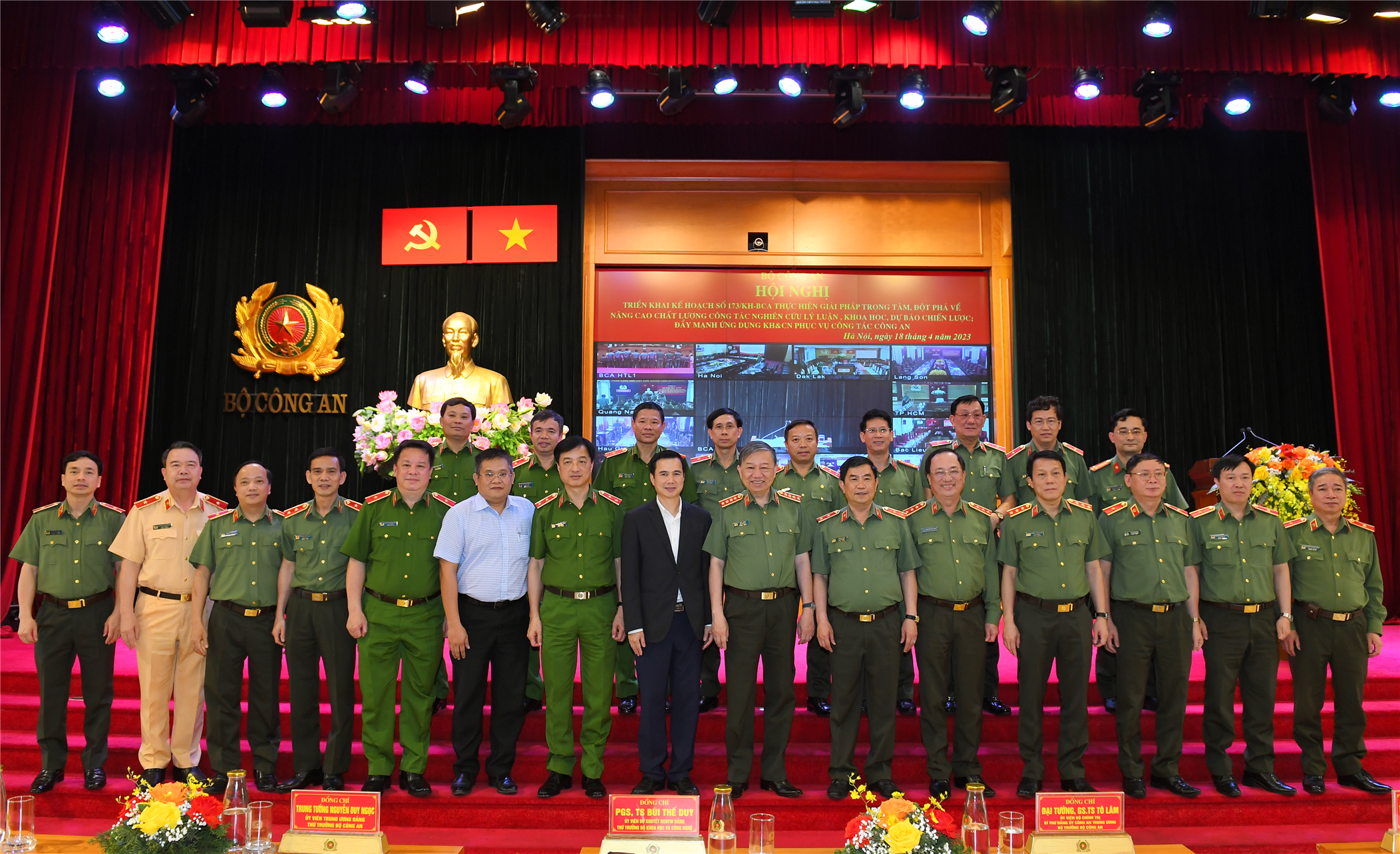 Đẩy mạnh ứng dụng khoa học và công nghệ phục vụ công tác công an