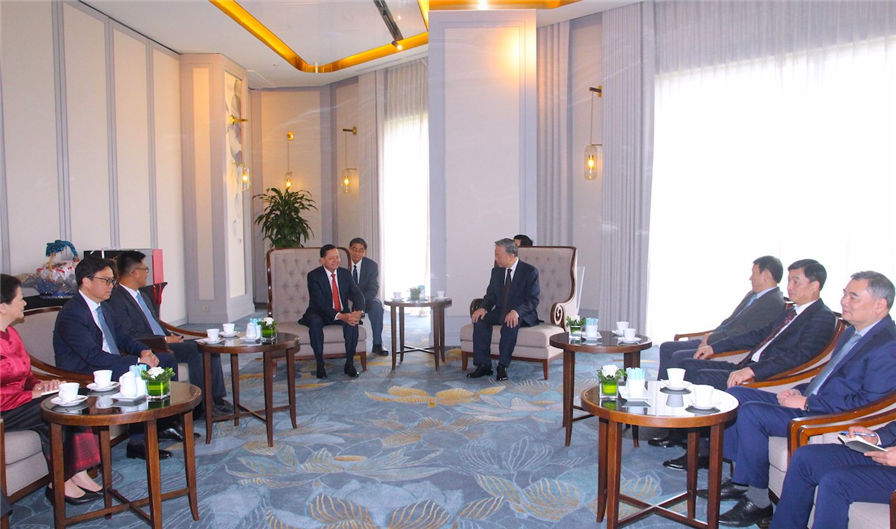 Bộ trưởng Tô Lâm tiếp và làm việc với Ngài Neth Savoeun, Phó Thủ tướng thứ nhất Vương quốc Campuchia