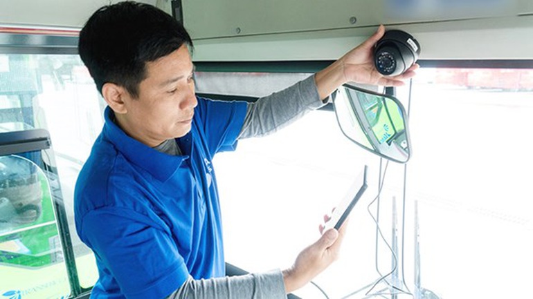 Xe kinh doanh vận tải từ 9 chỗ trở lên phải lắp camera giám sát đạt tiêu chuẩn theo quy định.