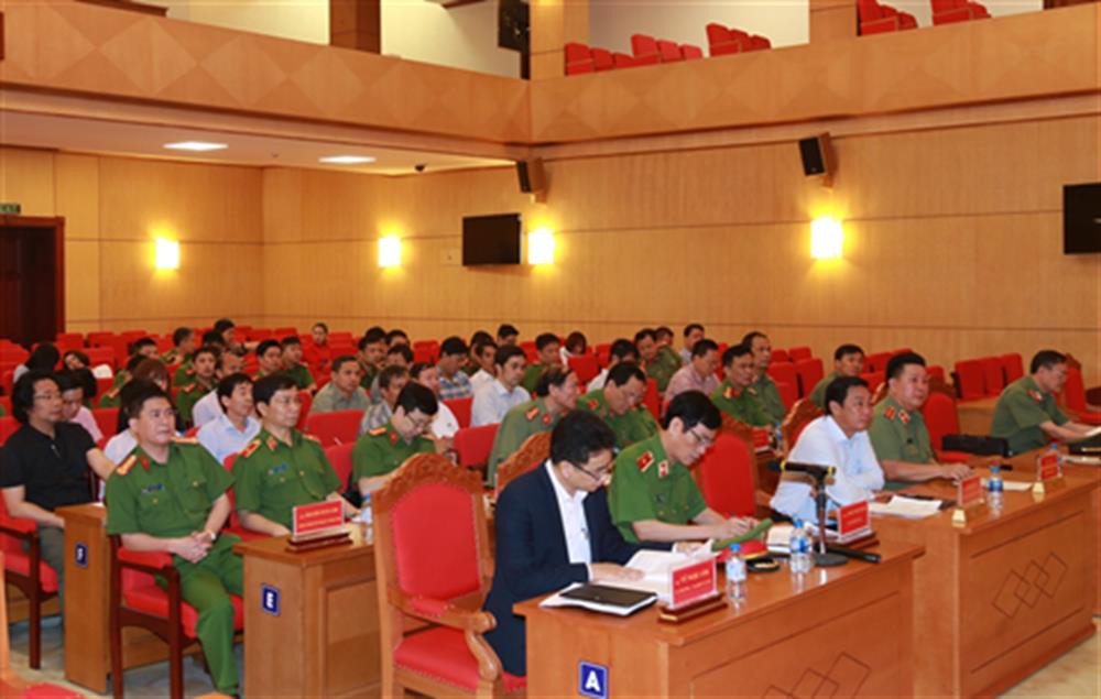 Các đại biểu dự Lễ ra quân.
