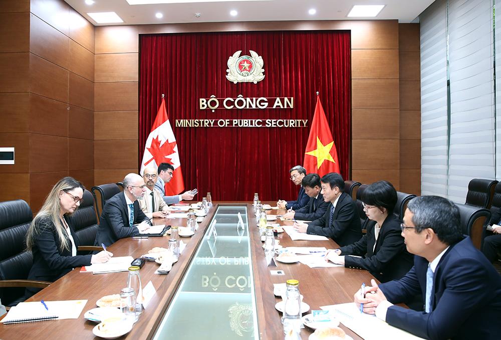Quang cảnh buổi tiếp.