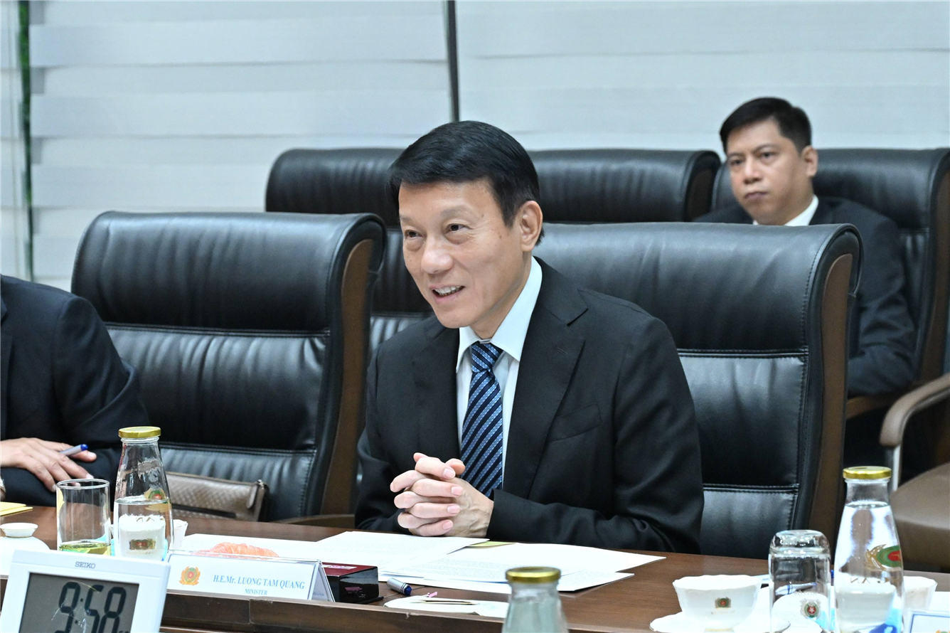 Bộ trưởng Lương Tam Quang phát biểu tại buổi tiếp.