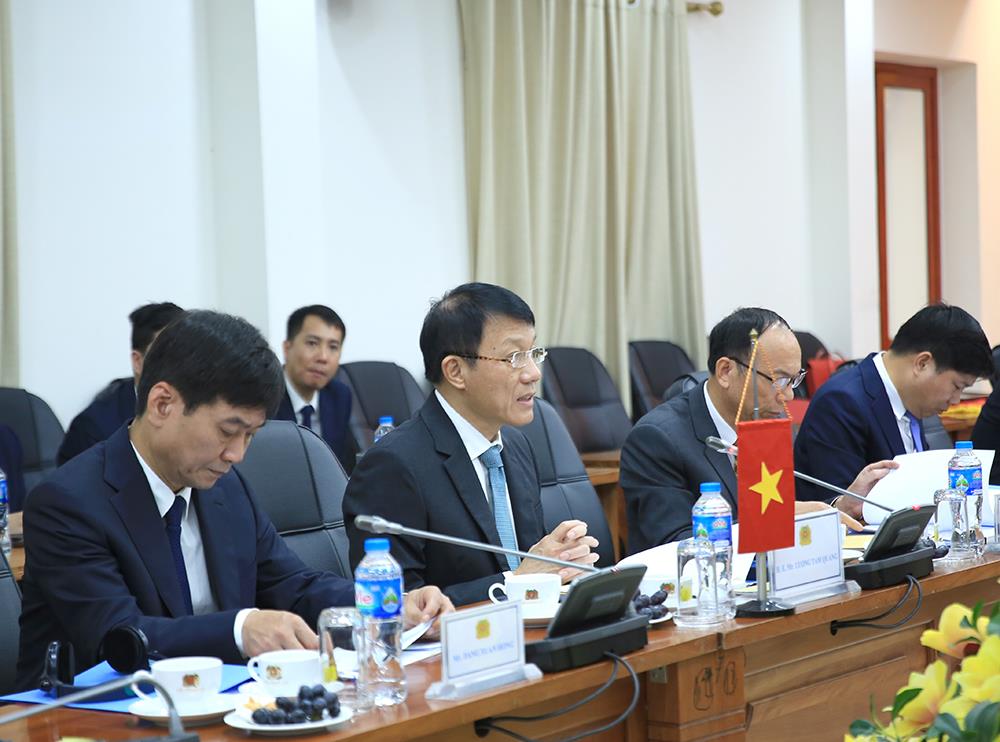 Thứ trưởng Lương Tam Quang phát biểu tại Hội nghị.