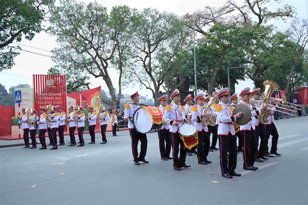 Đoàn Nghi lễ CAND, Bộ Tư lệnh CSCĐ biểu diễn nhạc kèn.