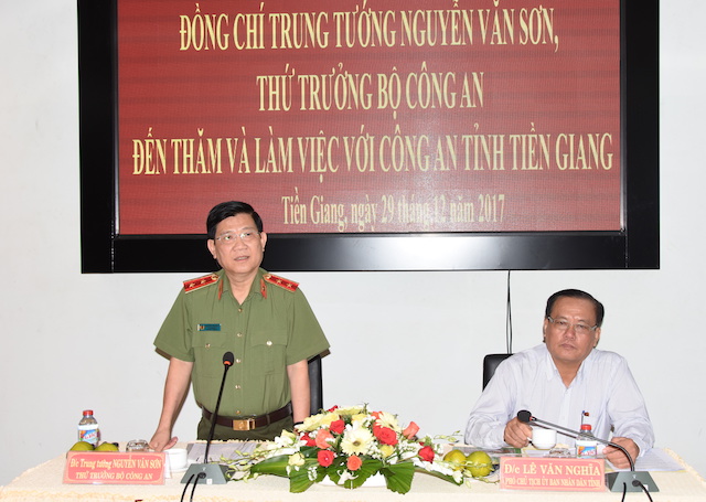 Thứ trưởng Nguyễn Văn Sơn phát biểu tại buổi làm việc.