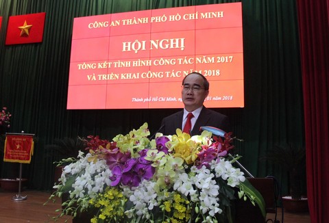 Bí thư Thành ủy Nguyễn Thiện Nhân phát biểu tại Hội nghị.