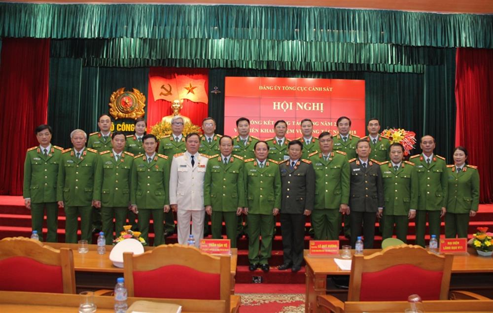 Các đại biểu tham dự Hội nghị.