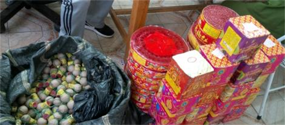 Số pháo thu giữ tại nhà Nguyễn Văn Tính.