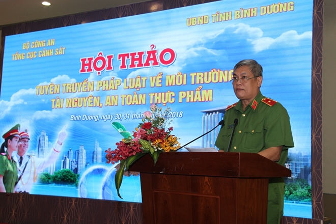 Thiếu tướng Lê Tấn Tảo, Phó Tổng cục trưởng Tổng cục Cảnh sát phát biểu chỉ đạo tại Hội thảo.