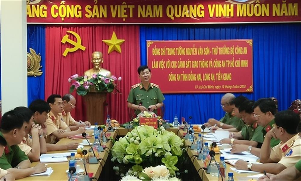 Thứ trưởng Nguyễn Văn Sơn phát biểu chỉ đạo tại Hội nghị.