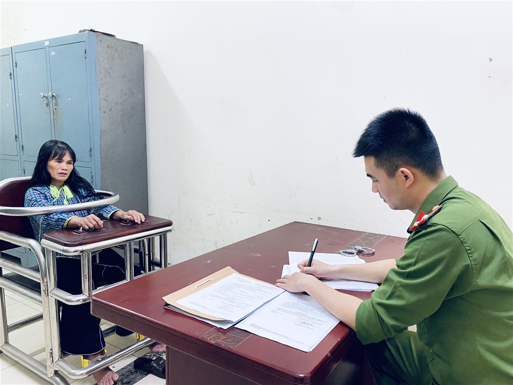 Cơ quan Công an làm việc với Hoàng Thị Lỏi. 
