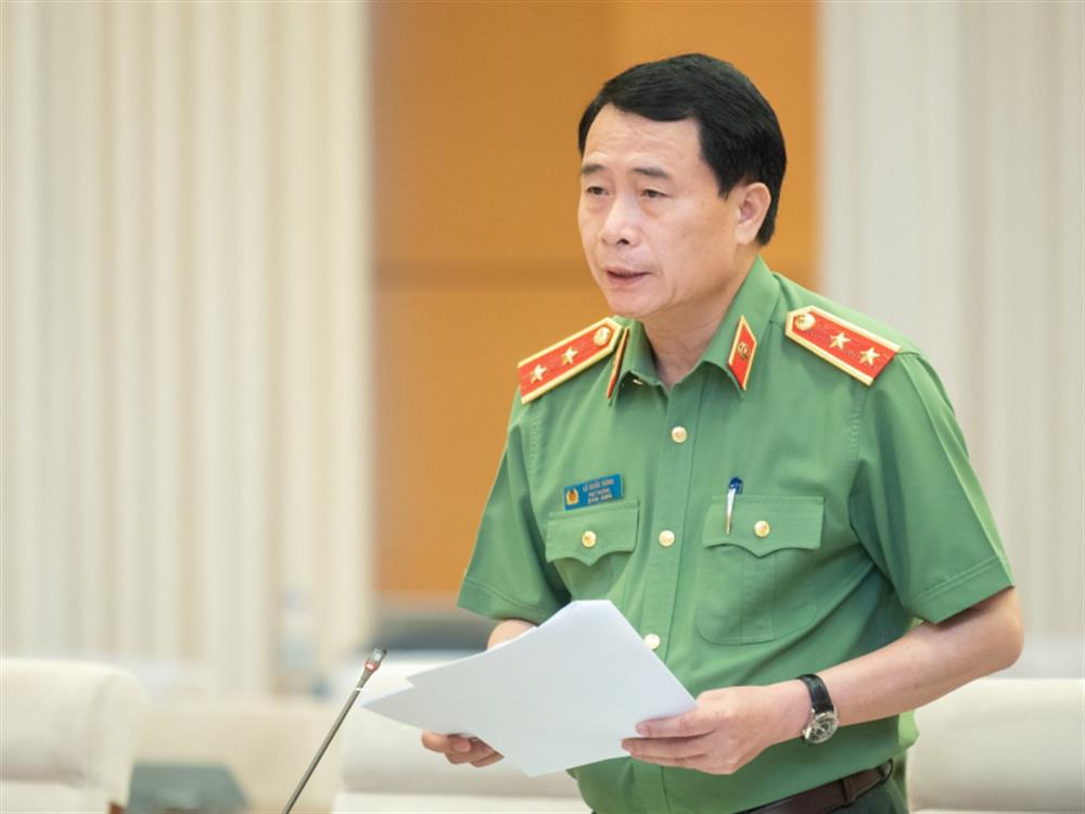 Thứ trưởng Lê Quốc Hùng giải trình làm rõ thêm một số nội dung thuộc lĩnh vực của Bộ Công an.