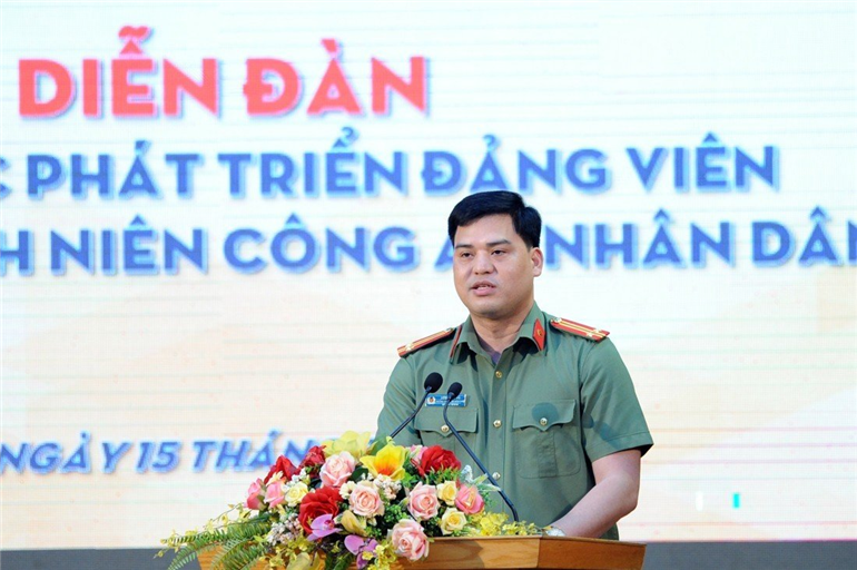 Trung tá Đồng Đức Vũ đã phát động phong trào thi đua thực hiện Cuộc vận động "Đoàn viên phấn đấu sớm trở thành đảng viên Đảng Cộng sản Việt Nam"