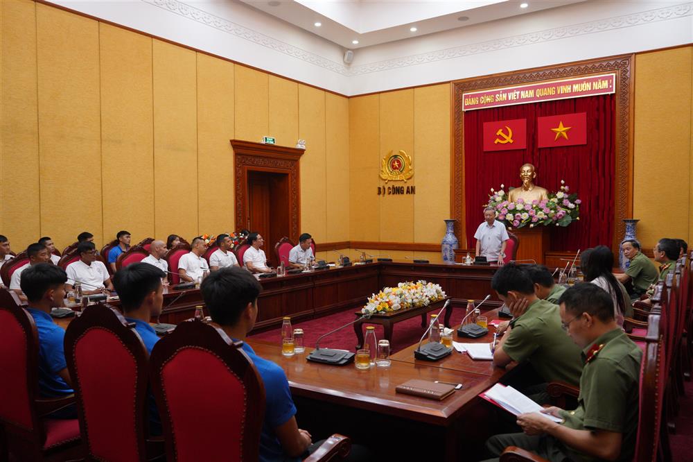 Bộ trưởng Tô Lâm phát biểu tại buổi gặp mặt.