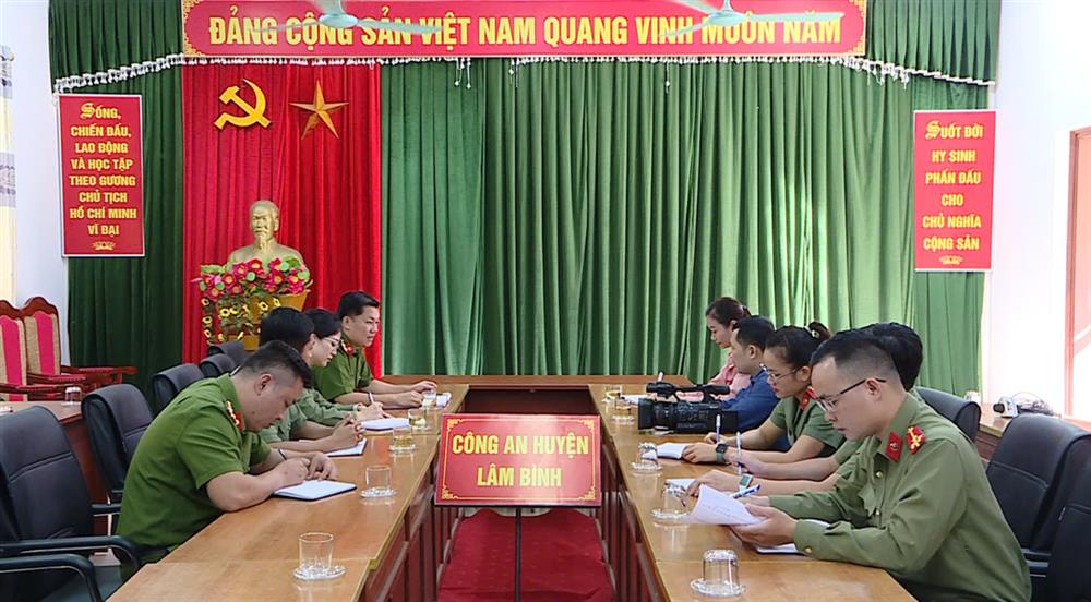 Lực lượng Công an và Trung tâm văn hoá, truyền thông triển khai mô hình “Truyền thanh số ANTT đến thôn, bản, tổ dân phố”.