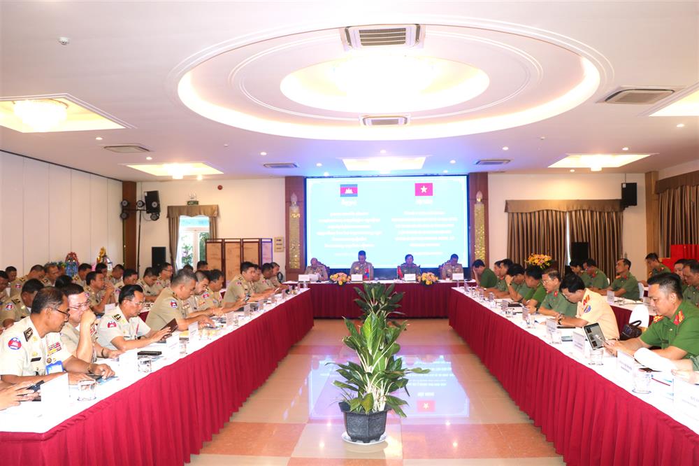 Toàn cảnh Hội nghị.