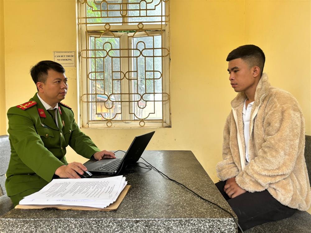 Đối tượng Dương Đức Luân tại cơ quan Công an.