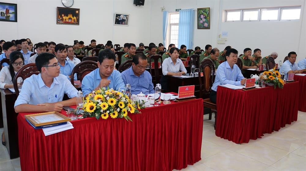 Các đại biểu dự Hội nghị.