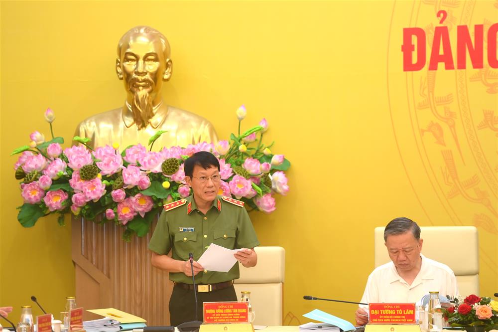 Bộ trưởng Lương Tam Quang phát biểu khai mạc Hội nghị.