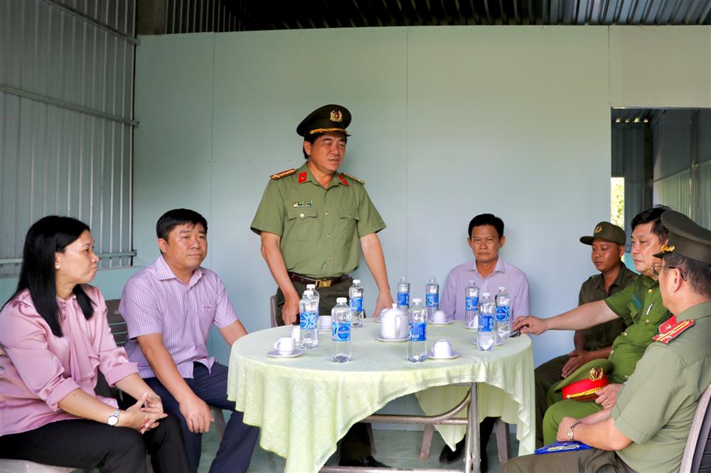 Đại tá Nguyễn Văn Hận phát biểu tại buổi Lễ.