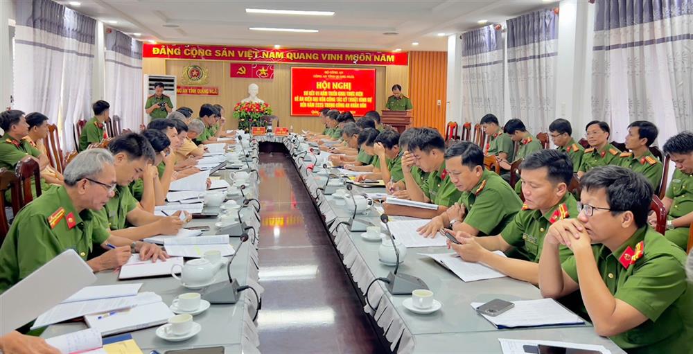 Toàn cảnh Hội nghị.