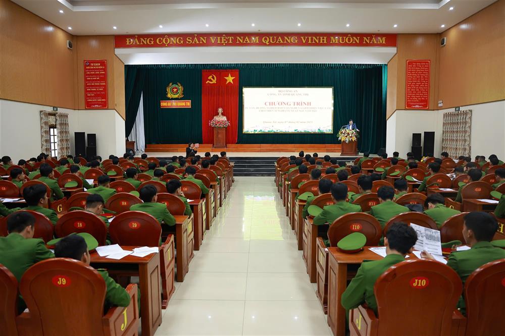 Các công ty giới thiệu việc làm.