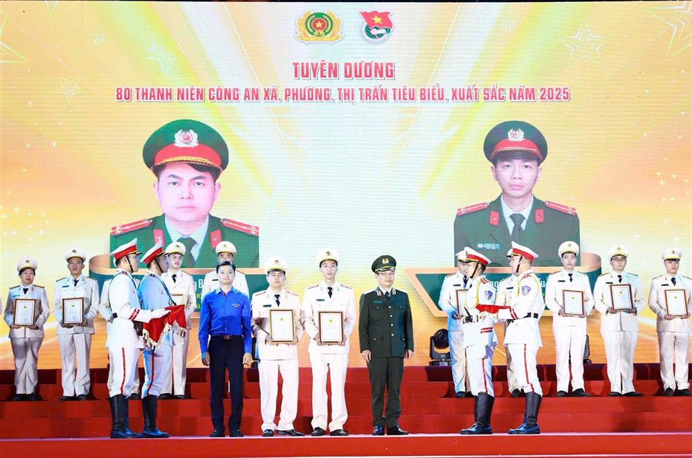 Thượng úy Hoàng Tuấn Vũ, Phó Trưởng Công an xã Hoàng Đồng, tỉnh Lạng Sơn xuất sắc trong 80 thanh niên Công an cấp xã được tuyên dương.