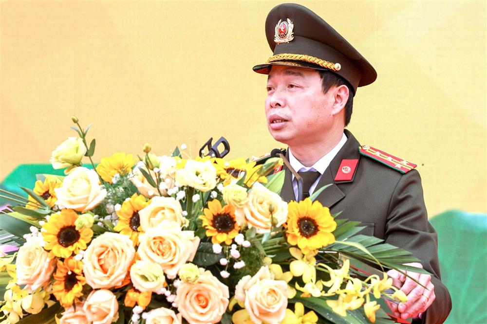 Đại tá Nguyễn Quang Vinh, Giám đốc Công an tỉnh phát biểu tại Lễ tuyên dương.