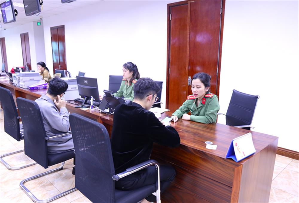 Mọi thủ tục được giải quyết nhanh gọn, thuận tiện.