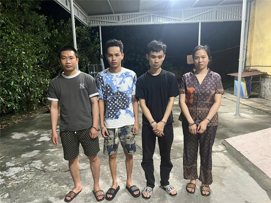 Các đối tượng (từ trái sang phải): Nguyễn Văn Khang, Lê Đức Thịnh, Trần Quang Minh, Hoàng Thị Mai.