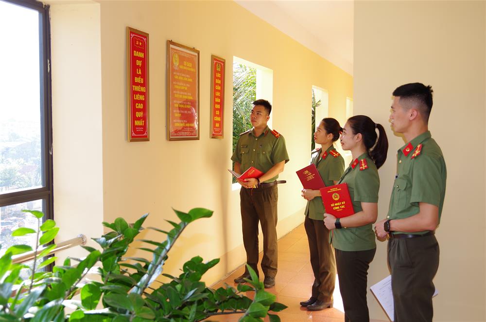 Tuổi trẻ Công an Hà Giang học tập và thực hiện Sáu điều Bác Hồ dạy và hai lời căn dặn của Tổng Bí thư và Bộ trưởng Bộ Công an.